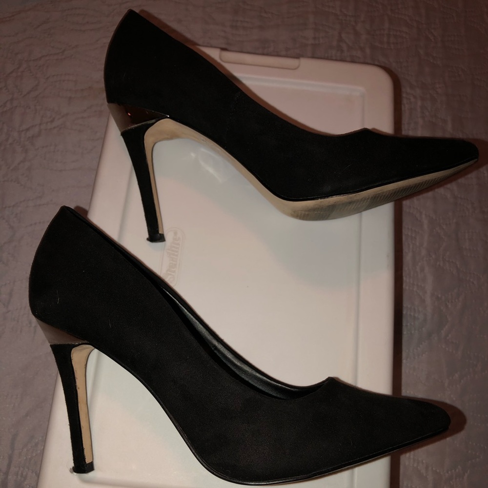 High Heels - Picture 4 of 4